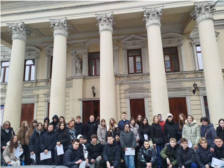 Точка неповернення або історія, яка може стати реальністю