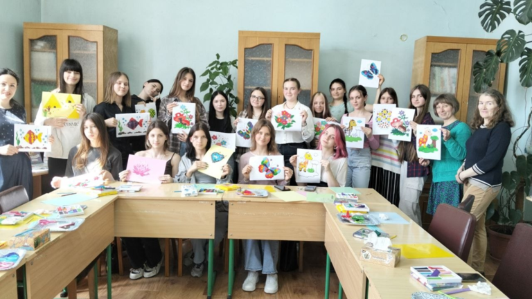 Як наші студентки вчилися долати стрес за допомогою пластиліну