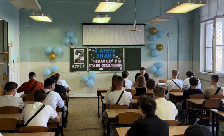 Знову разом у стінах нашого коледжу 💙💛